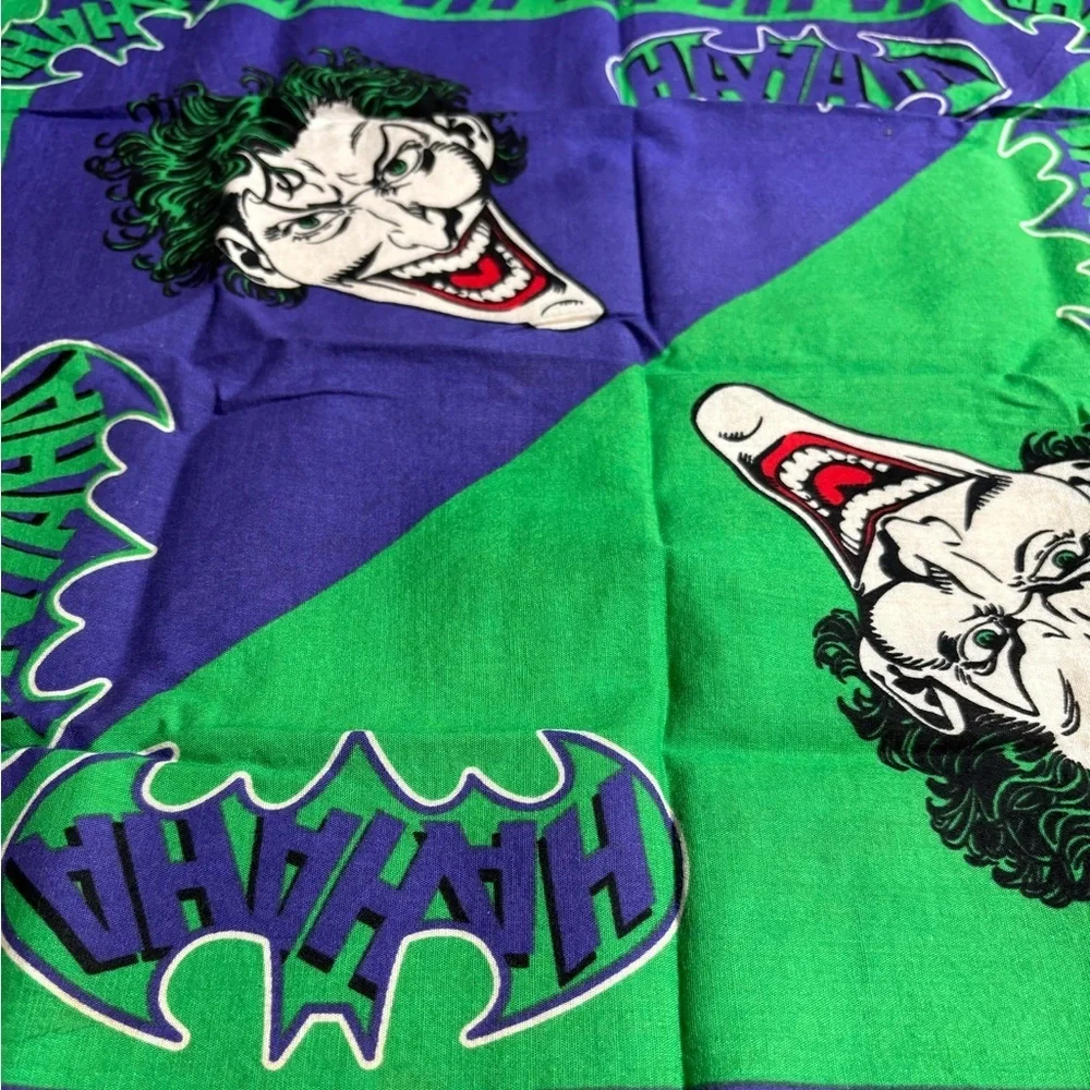 Batman vibrant scarf
